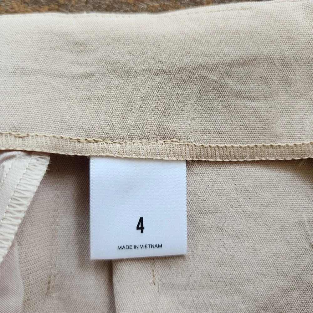 Express Womens Pleated Midi Super High Rise Shorts Size 4 Minimalist Casual Chic